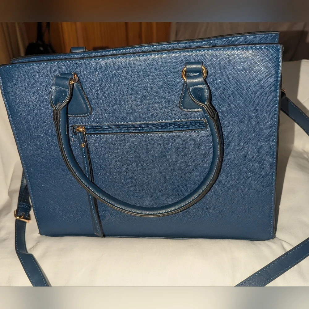 Adrienne Vittadini Faux Leather Navy Crossbody Bag Bag.